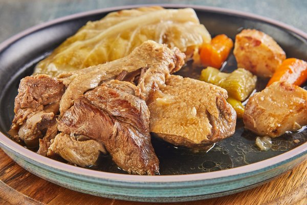 Le secret des stylistes pour une tenue de travail parfaite