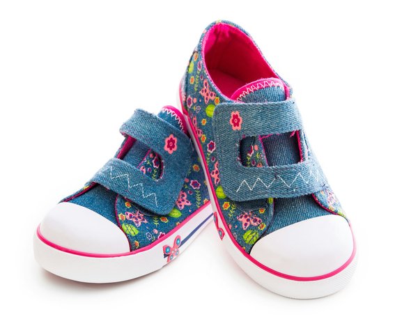Top 5 chaussures enfant alliant confort et qualité à découvrir